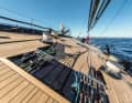 Overview: Traps and stretchers run trip-free below deck