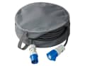 Assure l'ordre : avec un sac adapté, le câble ne s'emmêle pas dans le coffre de rangement. Les modèles simples coûtent environ dix euros