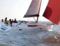 Sun Odyssey 39i: Gute Segeleigenschaften, ein gelungenes Deckslayout und ein fairer Preis kennzeichnen das Boot aus der französischen Großserie. Gefertigt in damals neuer Injek­tionsbauweise. Rumpflänge 11,62 m; Breite 3,88 m; Gewicht 7,3 t; ab 90.000 Euro. YACHT-Test: Heft 2/2006