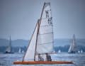 Monter et descendre : il y a cent ans déjà, des bateaux ont vu le jour, qu'il fallait maîtriser par l'athlétisme. Ils n'étaient pas conçus pour passer des heures tranquilles sur l'eau.