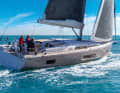 Beneteau Oceanis 46.1 : Par rapport à la concurrence, ce bateau de croisière du leader du marché Beneteau est relativement mince et léger. Le concept est rond et cohérent, le potentiel de performance élevé. Longueur 13,65 m ; largeur 4,50 m ; poids 10,6 t ; à partir de 385.920 euros.