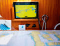 La carte marine papier a toujours sa place dans le coin navigation