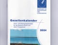 Der amtliche deutsche Gezeitenkalender im Hosentaschenformat verrät die Hochwasserzeiten in den Bezugsorten der Deutschen Bucht an jedem Tag des Jahres.