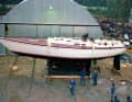 Il primo C&C 46, "Diva", viene preparato per il trasporto al Salone Nautico di Amburgo presso il cantiere finlandese nell'autunno del 1974.