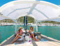 Inflatable deck roof: The deck tent from a Spanish manufacturer fits on sailing boats from 7.50 metres in length. Four sizes are available. Prices start at 785 euros