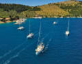 Comparatively well frequented even in the low season: Luka Žut in the north of the island. The jetties of the ACI marina at the back along the shore