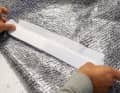 For more stability, another strip can be glued next to it, slightly overlapping. Round off the corners and prepare the gluing surface. Patch one side larger so that the forces are better transferred to the load-bearing fibres