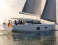 Further developed: The design has been updated quite carefully, with the more delicate deckhouse with larger glass surfaces being a striking feature