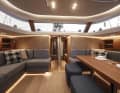 Soft curves, understated aesthetics. The interior design comes from Wetzels Brown.