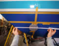 The grinding disc serves as a dummy for the tunnel. The further forward the bow thruster sits, the more leverage it has. The depth and distance to the lower edge are specified in the installation instructions.