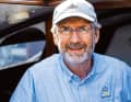 Helge von der Linden: The managing director of M. u. H. von der Linden GmbH is a qualified boat builder and a specialist in all materials required in this trade.