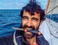 Il velista svizzero Alan Roura durante il suo record atlantico in solitaria nel 2019.