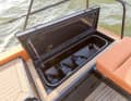 Always ready to hand. Four fenders are stored in separate storage compartments on each side.