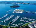Die Marina Polesana in der Bucht von Pula wurde östlich der im Hafen liegenden Insel durch einen 230 Meter langen Beton-Schwimmsteg erweitert.