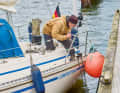 For some mooring and casting off manoeuvres, it is helpful if a crew member can "pull out" a ball fender.