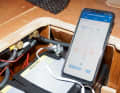 Der Smartshunt arbeitet mit allen Akkutypen und liefert den Ladezustand direkt aufs Telefon.