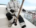 Sailing gloves can actually always be worn.