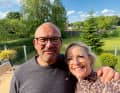 "All'inizio usavamo la barca solo come roulotte. Non sapevo nemmeno cosa fosse un parabordo. Mi limitavo a fare il giro". Mel Kuthning ora naviga su un Bavaria 34 con il marito Jan.