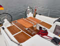 Jeanneau Sun Odyssey 380: The walkaround cockpit with recessed side decks takes up space. The cockpit is therefore somewhat narrower overall.