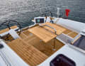 Hanse 360: All halyards, sheets and trim lines are led all the way aft to the helm stations. The companionway remains free.