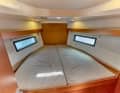 Bavaria C38: In terms of berth dimensions, the Bavaria is the test winner. It offers the best sleeping comfort both fore and aft.