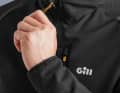 The zip is protected so that it does not rub against the chin.