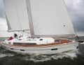 Platz 6: Bavaria Cruiser  41 - Beliebtes 3-Kabinen-Schiff mit großer Badeplattform.