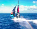 Un arc-en-ciel accompagne "Malizia - Seaexplorer" en direction du Cap Horn. Ce magnifique instantané a été capturé par Antoine Auriol, le reporter à bord de Malizia.
