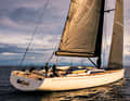 Shining light: parallel teak rods run across the superstructure and coaming. The first Swan 98 relies on backstays, the standing rigging is made of carbon.