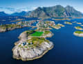Le isole viste dalla prospettiva di un drone dal Vestfjord.