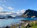 Blick von Hellandsøya auf die Hauptinseln der Loforen.