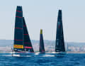Erstmals vereint: In der Vorbereitung auf die ersten Testregatten segelten jetzt zum ersten Mal mehrere Teams auf ihren AC40s gegeneinander