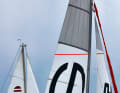 La voile moderne squaretop est plus efficace que la solution conventionnelle avec gréement supérieur de l'ancien bateau.
