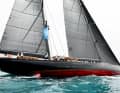 Die 59-Meter-Ketsch „Maximus“ handelte sich eine Zeitstrafe wegen eines Frühstarts ein und rutschte in Gruppe A auf den zweiten Platz hinter ...