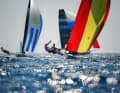 Die spanischen SailGP-Meister waren am harten Olympia-Dienstag die beste Crew über alle Disziplinen: Diego Botin und Flo Trittel im 49er