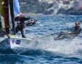 Die Olympia-Sechsten Marla Bergmann und Hanna Wille in der Bucht von Palma.