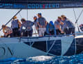Der Hamburger Eigner Harm Müller-Spreer am Steuer seiner "Platoon Aviation" (Norddeutscher Regatta Verein).