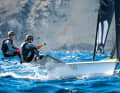 Anna Barth et Emma Kohlhoff en gros plan.