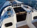 Organised: The garage for the sprayhood also serves as a carrier for the instruments. The running rigging is largely kept on deck