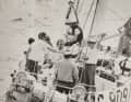Die Crew der "Walross III" im damals noch engen Cockpit