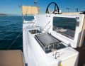 Tentant : le barbecue électrique et l'évier extérieur à l'arrière sont des options. L'accès se fait par la plateforme de bain