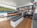 Couplé : le cockpit extérieur spacieux forme une unité fonctionnelle avec le salon