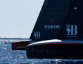 Guter Start von Alinghi Red Bull Racing im ersten Duell mit den Briten