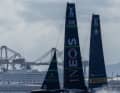 Rasende Foiler mit den kleinsten Vorsegeln auf dem Cup-Kurs vor Barcelona