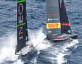 Ici, "Britannia" fait pression sur la "Luna Rossa" italienne
