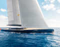 Aggressive profiles: Ed Dubois drew a convex leap for the sake of hull strength.  Upwind, the Slup sets up to 1,950 square metres. There are 853 square metres of mainsail and 687 square metres of blade on the mast. The wardrobe also includes a staysail (289 square metres), a code (1,097 square metres) and a gennaker (2,240 square metres). This means that 3,093 square metres are possible downwind