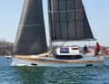 The self-tacking jib is standard. An overlapping genoa is also not provided as an option.