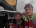 Unverdrossen auf Aufholjagd: die "Sign for Com"-Co-Skipper Lennart Burke und Melwin Fink