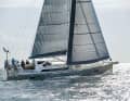 Die Boréal zeigte sich im Test vor La Rochelle sehr ausgewogen und setzte weich in die Welle ein.