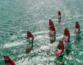 Die iQFoil-Windsurfer feiern im Sommer in der Bucht von Marseille ihre olympische Premiere